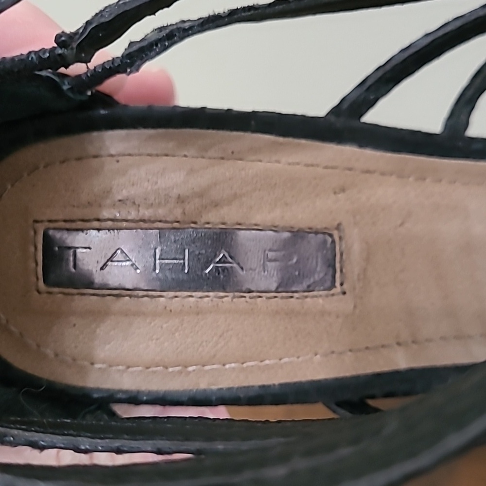 Tahari Black Strappy Textured Heeled Sandals size 7 - Picture 8 of 12